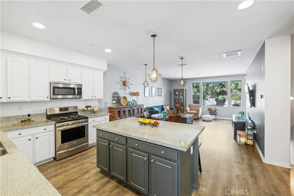 11905 Mendenhall Lane, Whittier, California 90601 home-pic-11